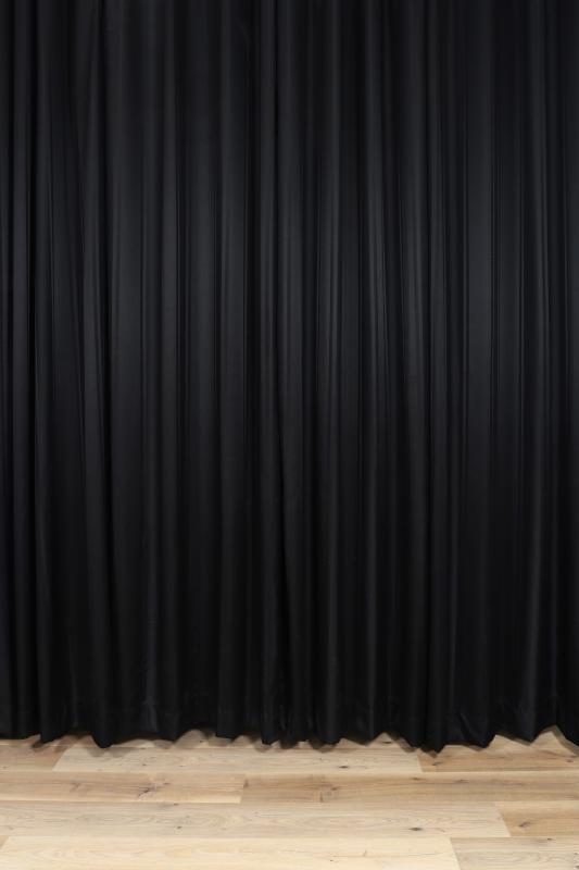 Cortina Negra